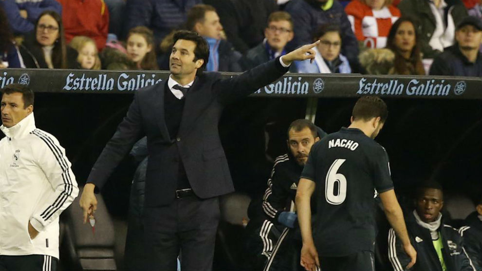 Solari, dando instrucciones al Real Madrid en Balaídos.