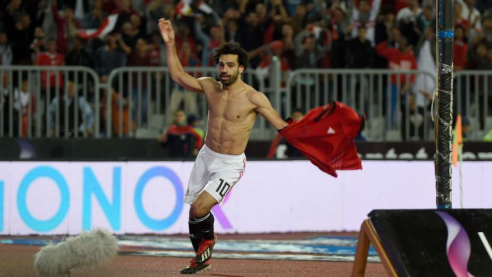 Mohamed Salah celebra su gol contra Tnez.