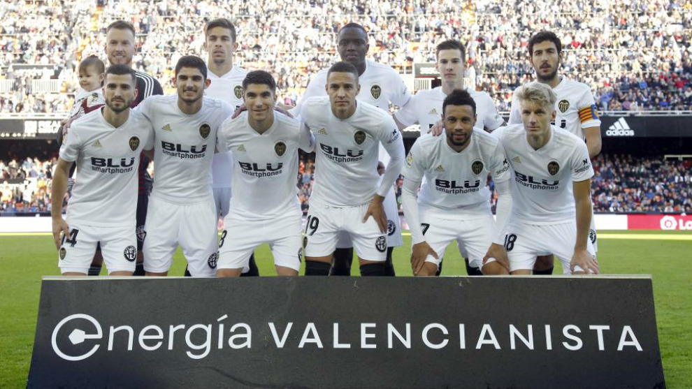 Equipo inicial del Valencia en su pasado encuentro ante el Rayo...
