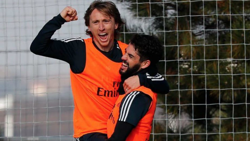 Isco y Modric en el entrenamiento del Real Madrid