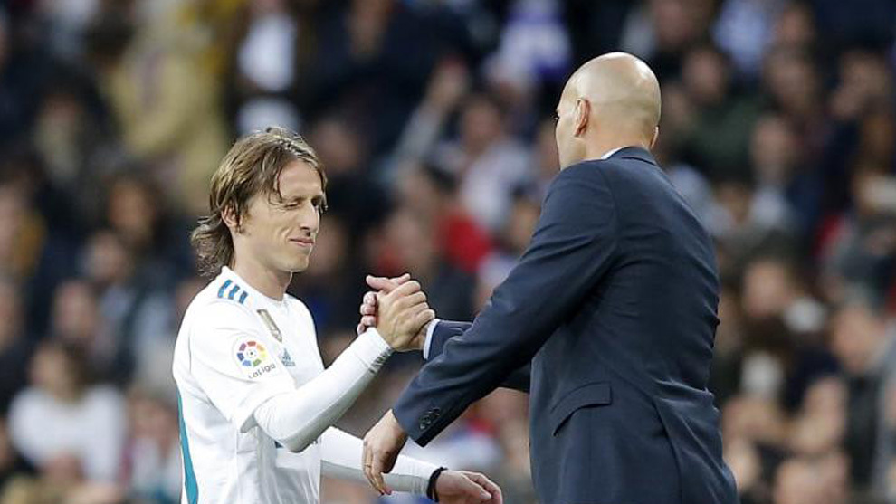 Modric y Zidane, en un partido de la temporada pasada