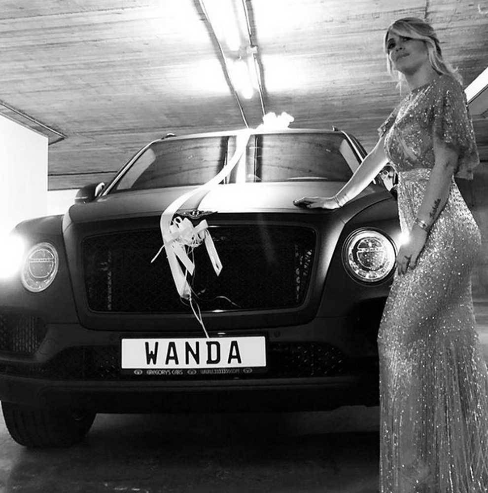 El Bentley Bentayga personalizado que le regal Icardi a Wanda Nara...