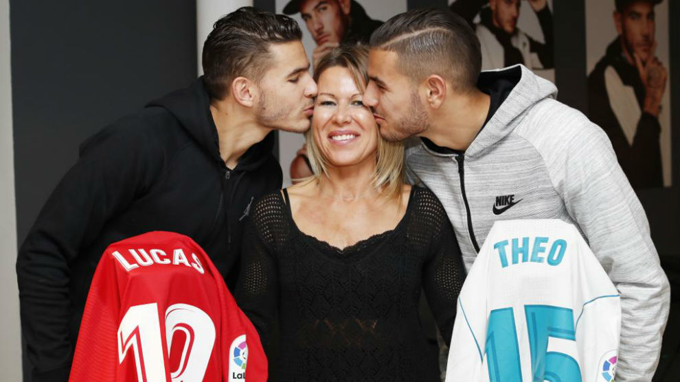 Lucas and Theo, with their mother.