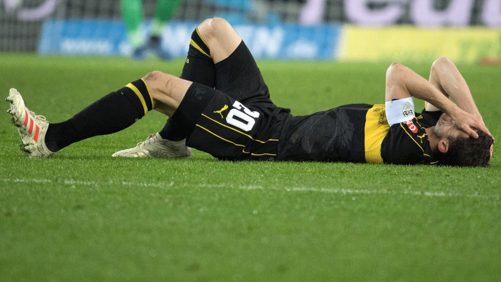 Gentner reacts on the pitch during the  match between Borussia VfL...