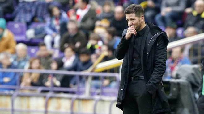 Simeone looking pensive against Real Valladolid.