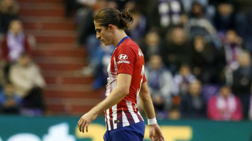 Filipe Luis was forced off against Rayo