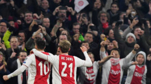 Los jugadores del Ajax celebran un gol esta temporada.