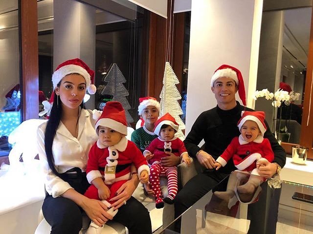 La felicitaciÃ³n de Navidad de Cristiano y su familia