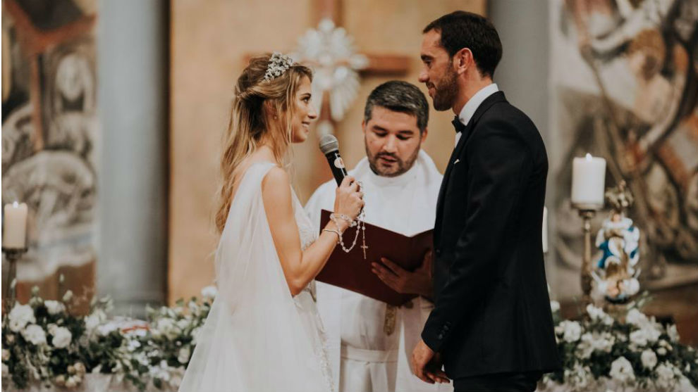 Godin's wedding in photos - Atletico Madrid captain Diego Godin married Sofia... | MARCA English
