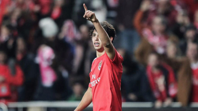 Joao Flix celebra un gol con el Benfica.