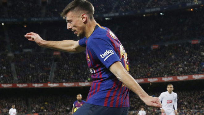 Lenglet clears the ball in a match with Barcelona.