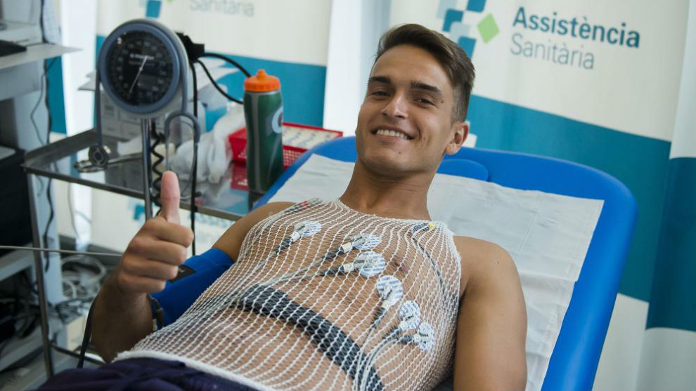 Denis Suárez during his medical.