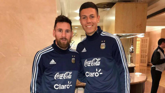 Leo Messi Nehun Prez, durante la concentracin de Argentina en el...