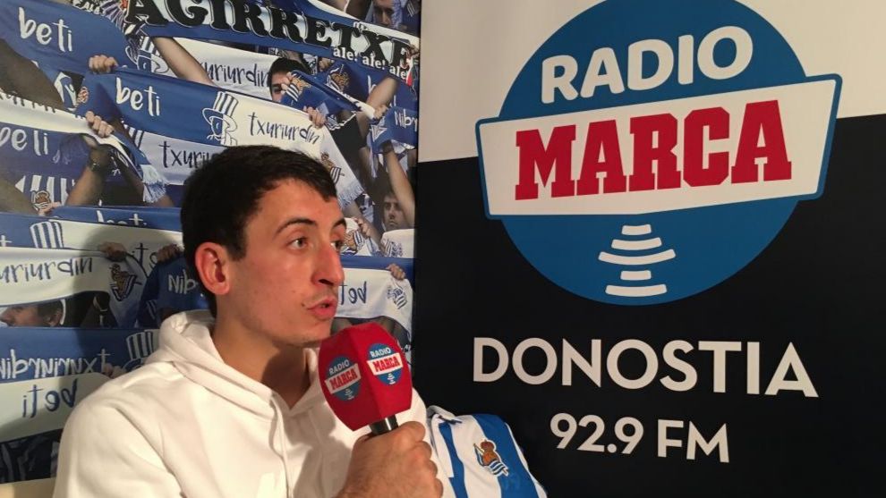 Oyarzabal, en un momento de la entrevista con Radio MARCA Donostia.