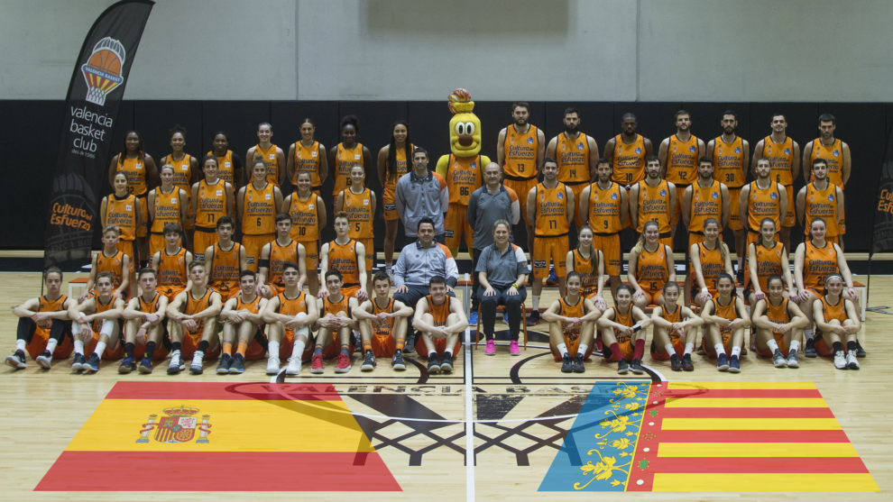Los cuatro equipos de Valencia Basket fomados en l&apos;Alqueria del...