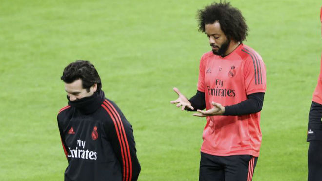 Solari with Marcelo during training.