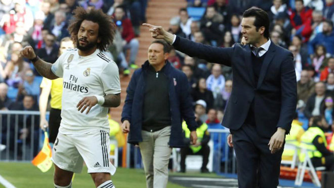 Solari gives orders to the Brazilian.