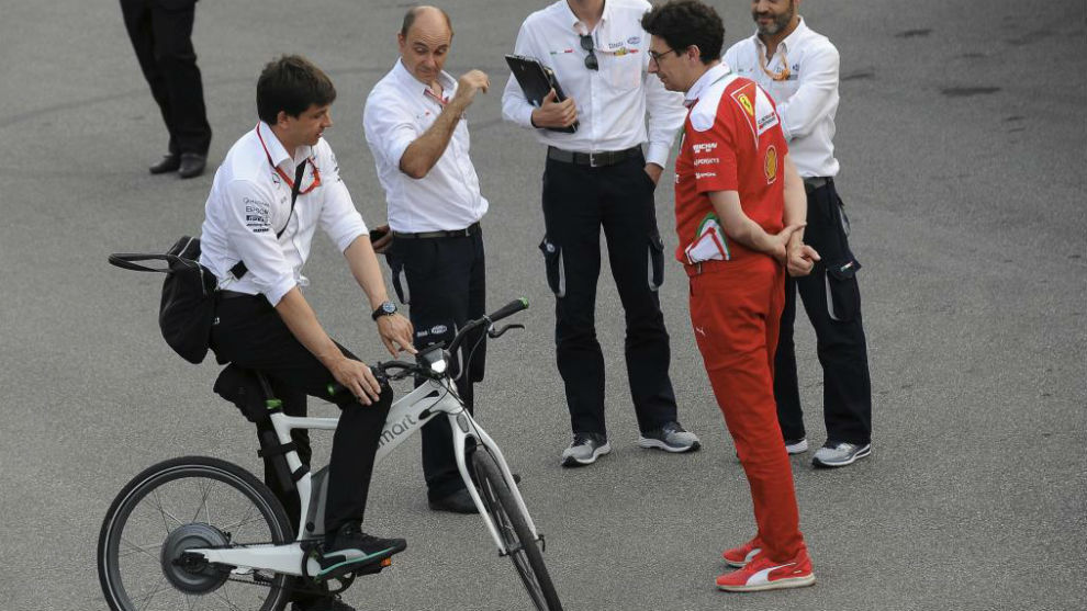 Wolff y Binotto, durante el Gran Premio de Italia de 2016.
