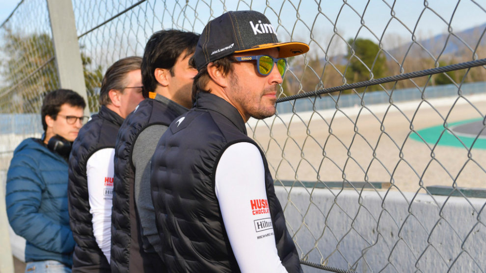 Alonso, con Sainz y Zak Brown.