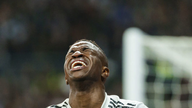 Vinicius Junior crying after picking up this injury