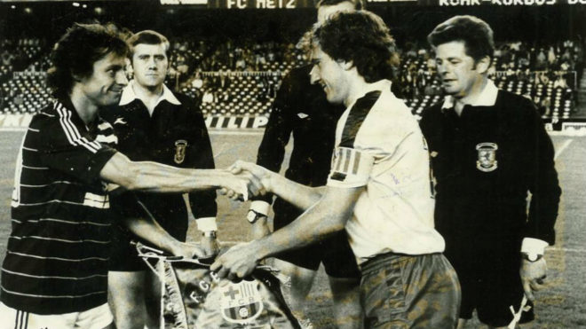 The captains of Barcelona and Metz in 1984/85