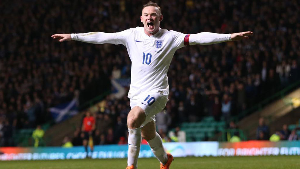 Wayne Rooney celebra un gol con la seleccin de Inglaterra en una...
