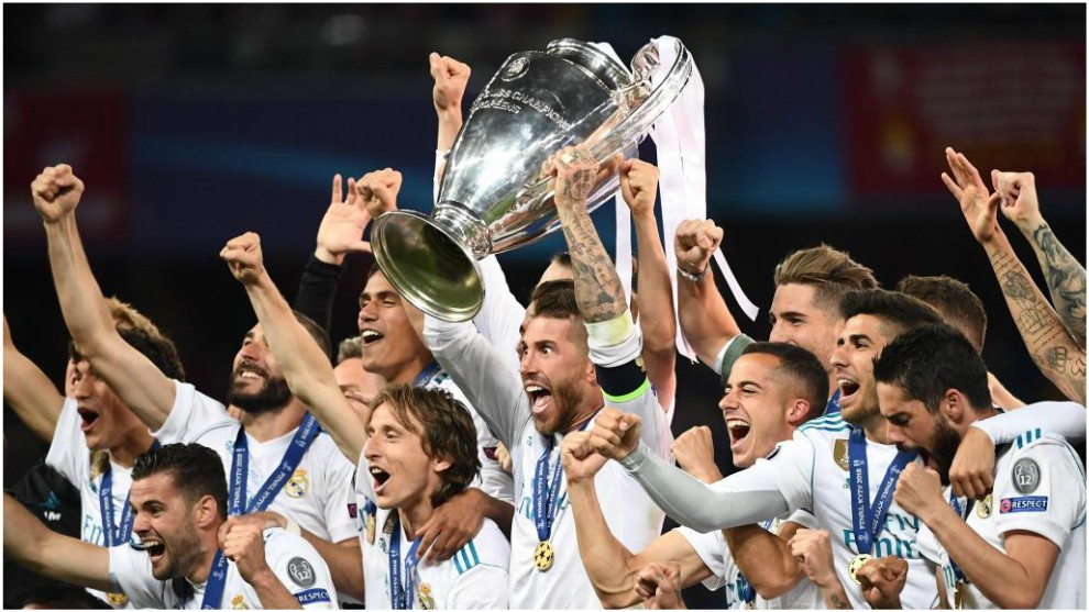 Los jugadores del Real Madrid celebran la Champions ganada en Kiev.
