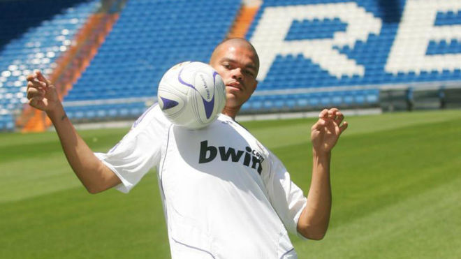 Pepe, el da de su presentacin con el Real Madrid, en 2007