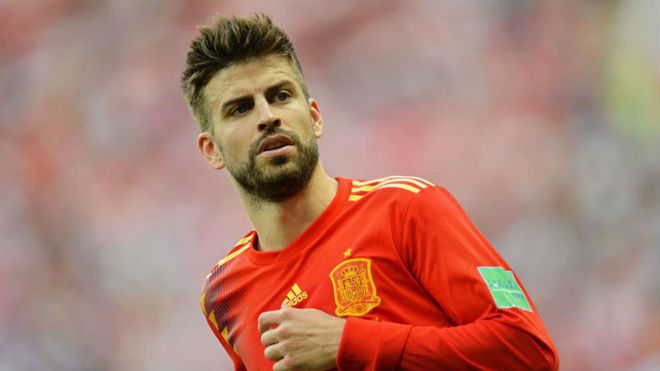 Gerard Pique playing for Spain