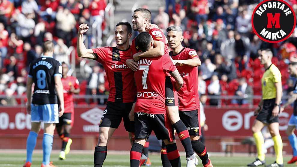 Los jugadores del Mallorca celebran el gol de Dani Rodrguez al Lugo