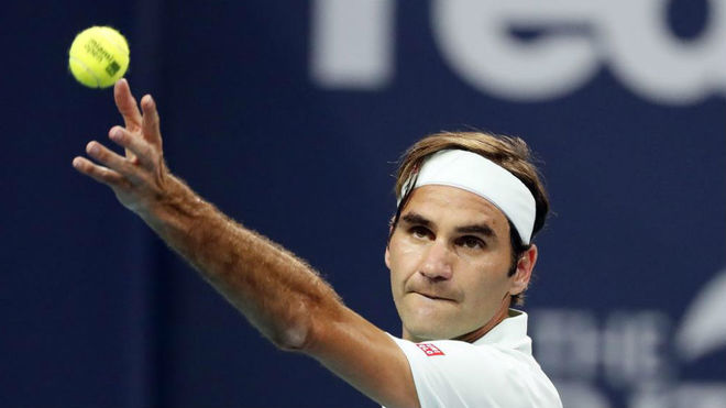 Roger Federer, en un saque.