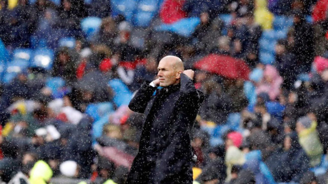 Zidane during the match against Eibar.