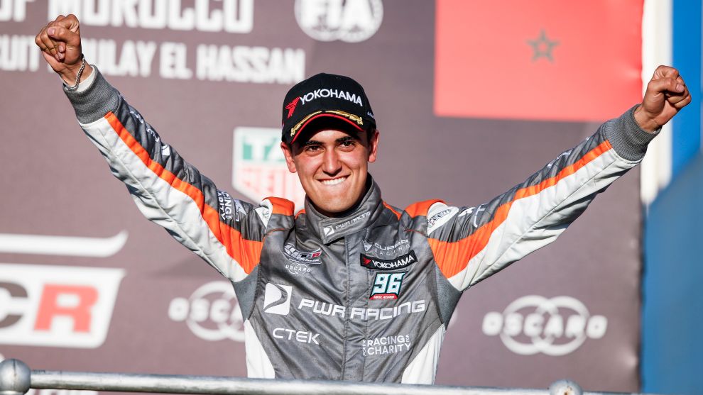 Mikel Azcona (Cupra) logra su primer podio en el WTCR