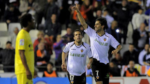 Jonas celebra el 1-0 logrado en la campaña 2011-12 en Mestalla.