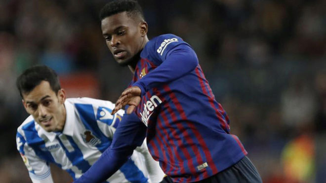 Semedo fights for the ball with Juanmi.
