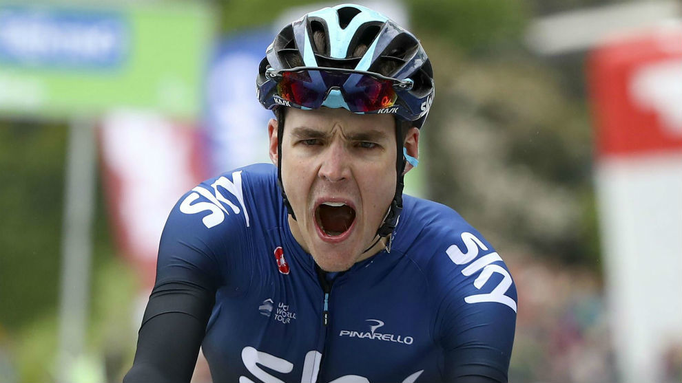 Pavel Sivakov (21) reacciona tras ganar la segunda etapa del Tour de...