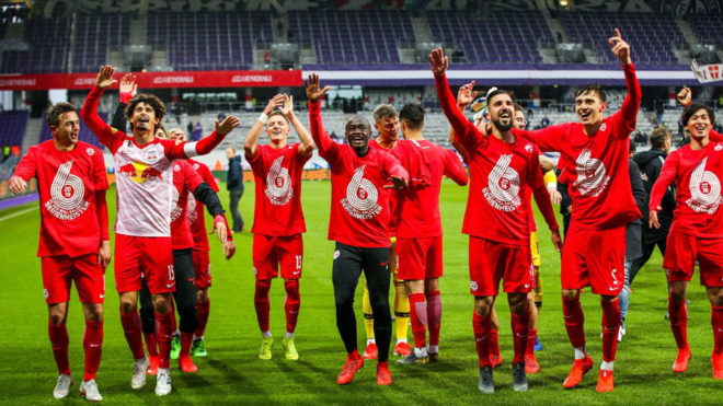 Los jugadores del Salzburgo celebran el ttulo de Liga.