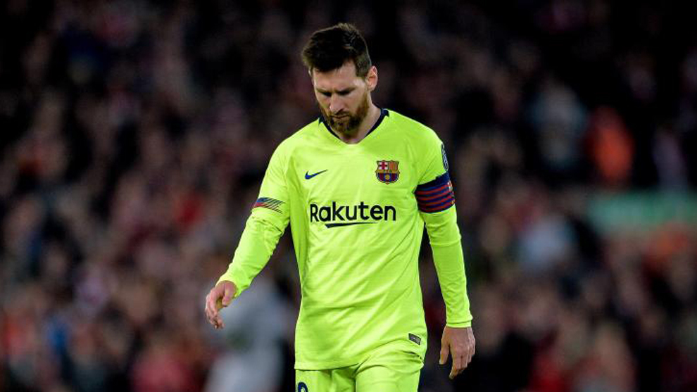 Messi, cabizbajo en Anfield