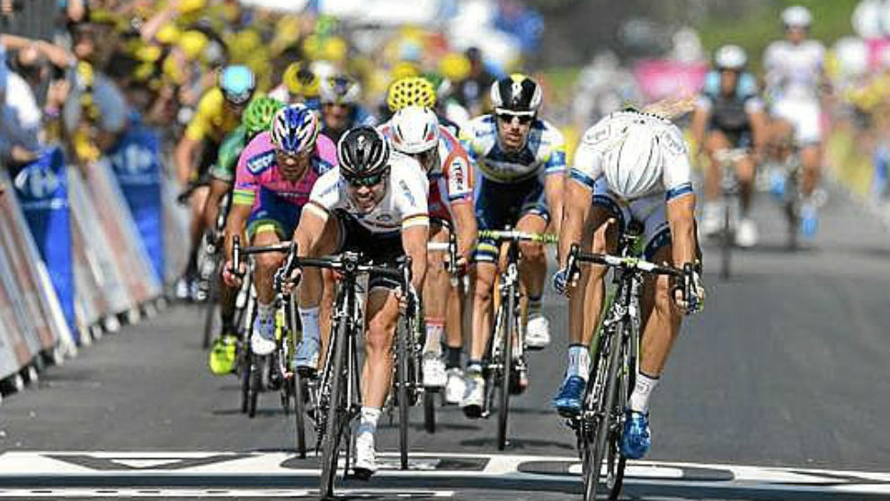 Uno de los duelos Cavendish-Kittel en el Tour de Francia 2013.