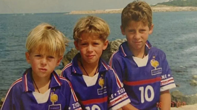 Eden Hazard (right) with his brothers and Zidane&apos;s 1998 World Cup...
