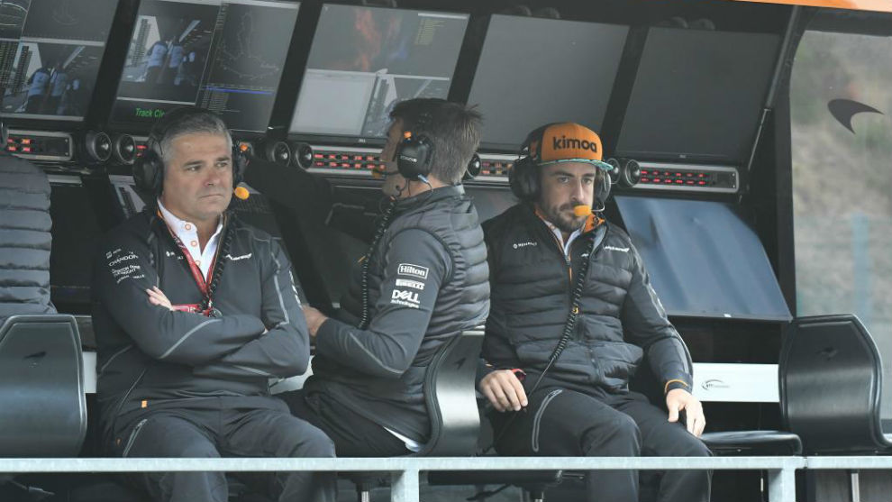 Gil de Ferrn, con Alonso, en la F1 en 2018.