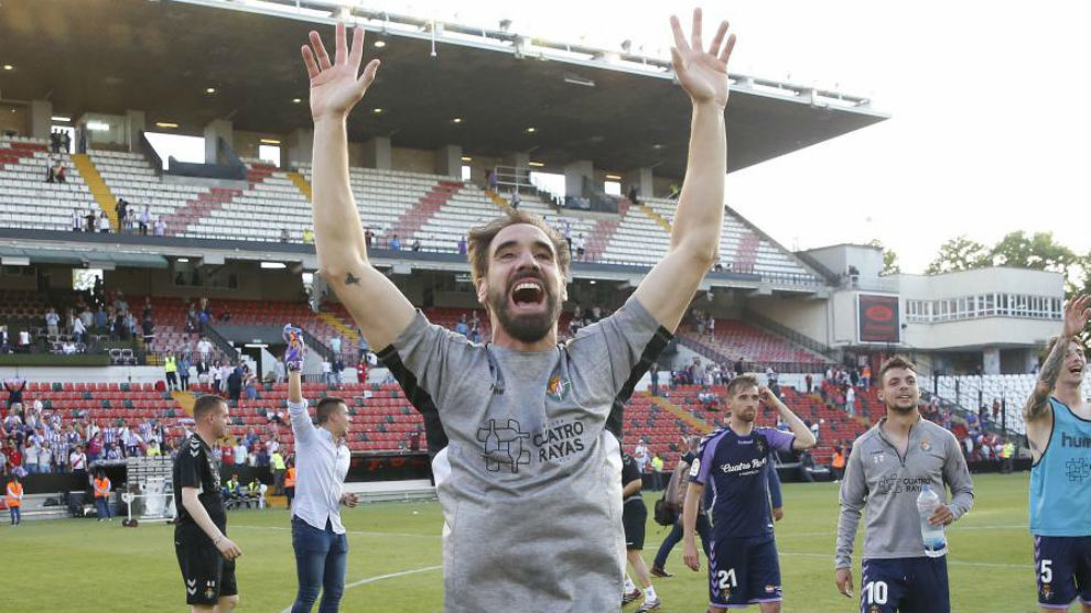 Borja celebra la permanencia con el Valladolid.