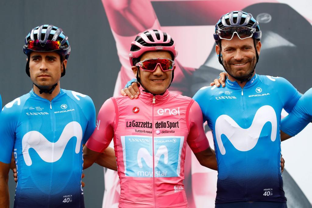(LtoR) Team Movistar rider Spains Mikel <HIT>Landa</HIT>, Team Movistar rider Ecuadors Richard Carapaz and Team Movistar rider Spains Jose Joaquin Rojas pose prior to the start of stage 15 of the 102nd Giro dItalia - Tour of Italy - cycle race, from Ivrea to Come on May 26, 2019 in Ivrea. (Photo by Luk BENIES / AFP)