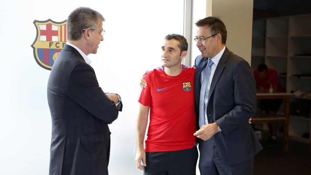 Jordi Mestre, Ernesto Valverde y Josep Maria Bartomeu.