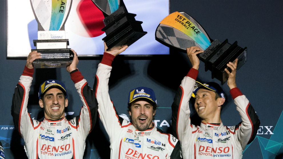 Alonso, con Buemi y Nakajima.