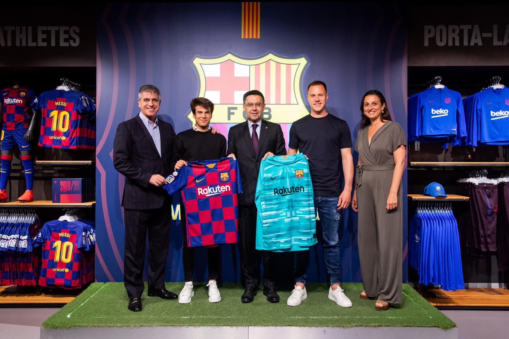 Sin Pais de Ciudadania desvanecerse FC Barcelona: Oficial: Así es la nueva camiseta del Barcelona | Marca.com