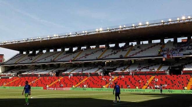 El Estadio de Vallecas, antes del comienzo de un partido del Rayo de...