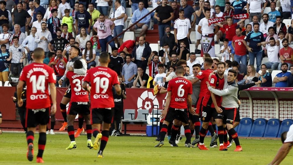 Los jugadores del Mallorca celebrando uno de los goles del ltimo...