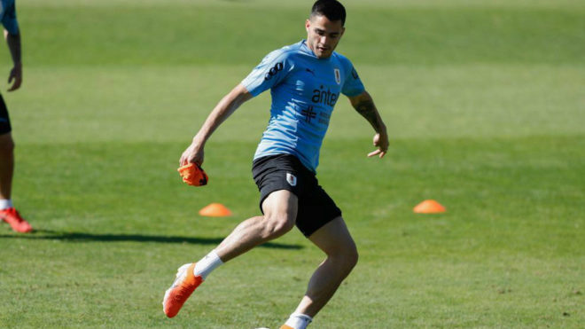 Maxi Gmez durante un entrenamiento con Uruguay.