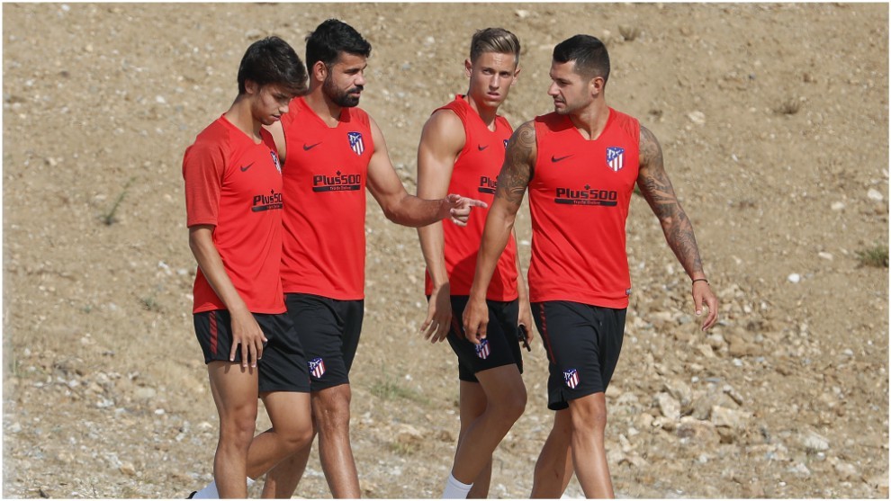Joao Felix, Diego Costa, Marcos Llorente and Vitolo in training.